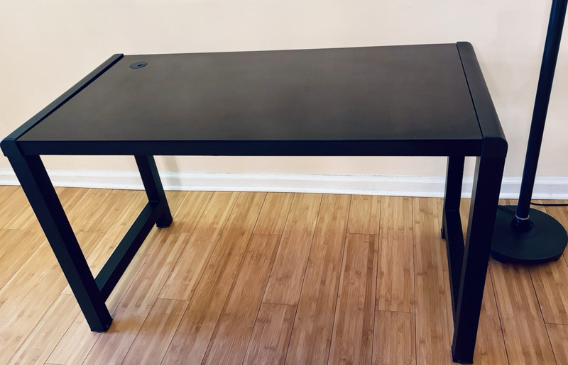 Black Modern Metal Computer Desk Matte Finish 47x24x28 Home Office Used
