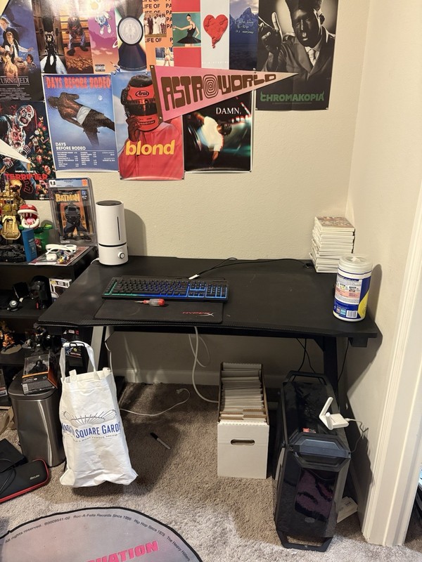 55-inch Carbon fiber Gaming Desk